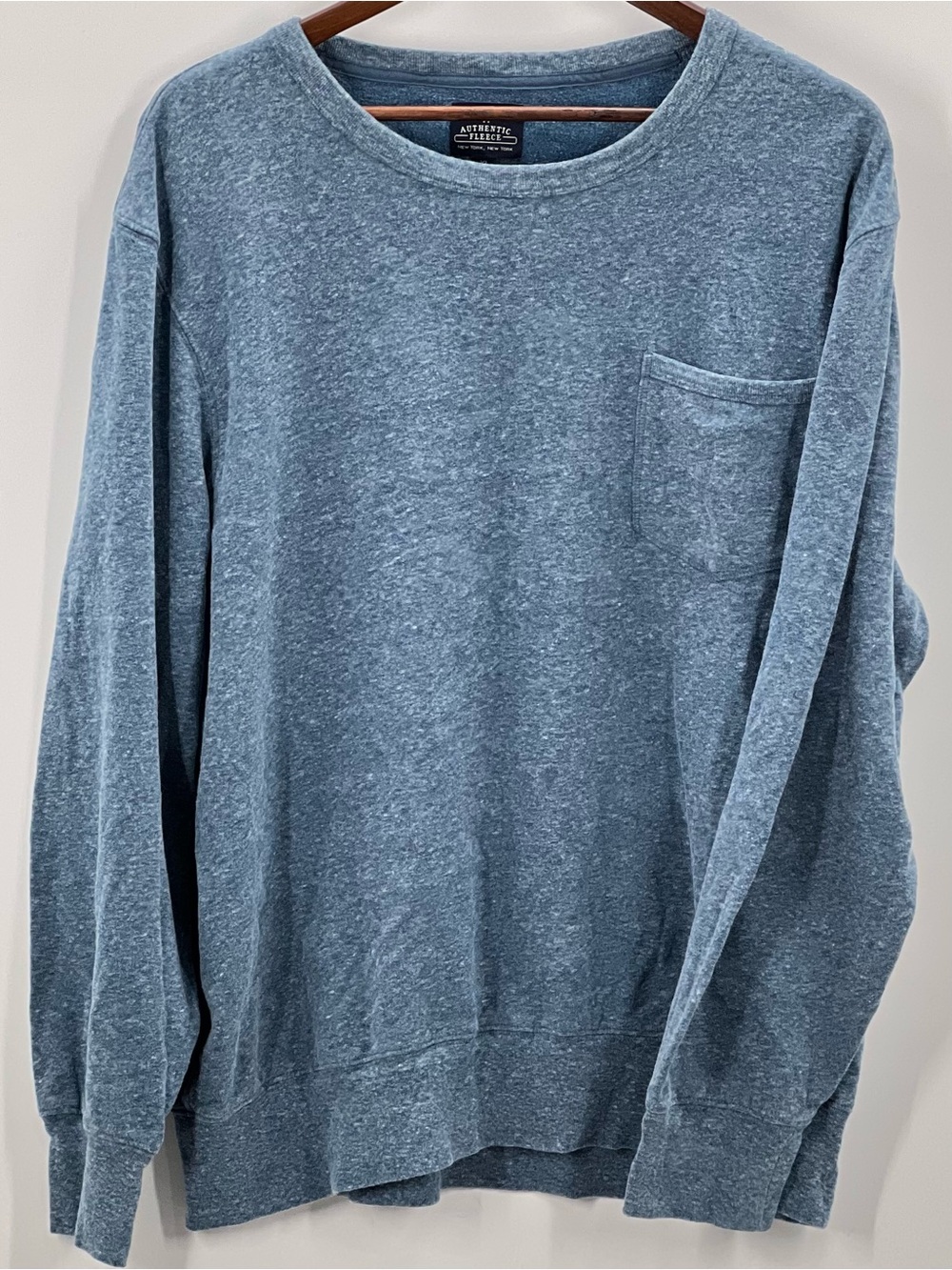 222 J. Crew Men's Heathered Slate Blue Crewneck Sweater